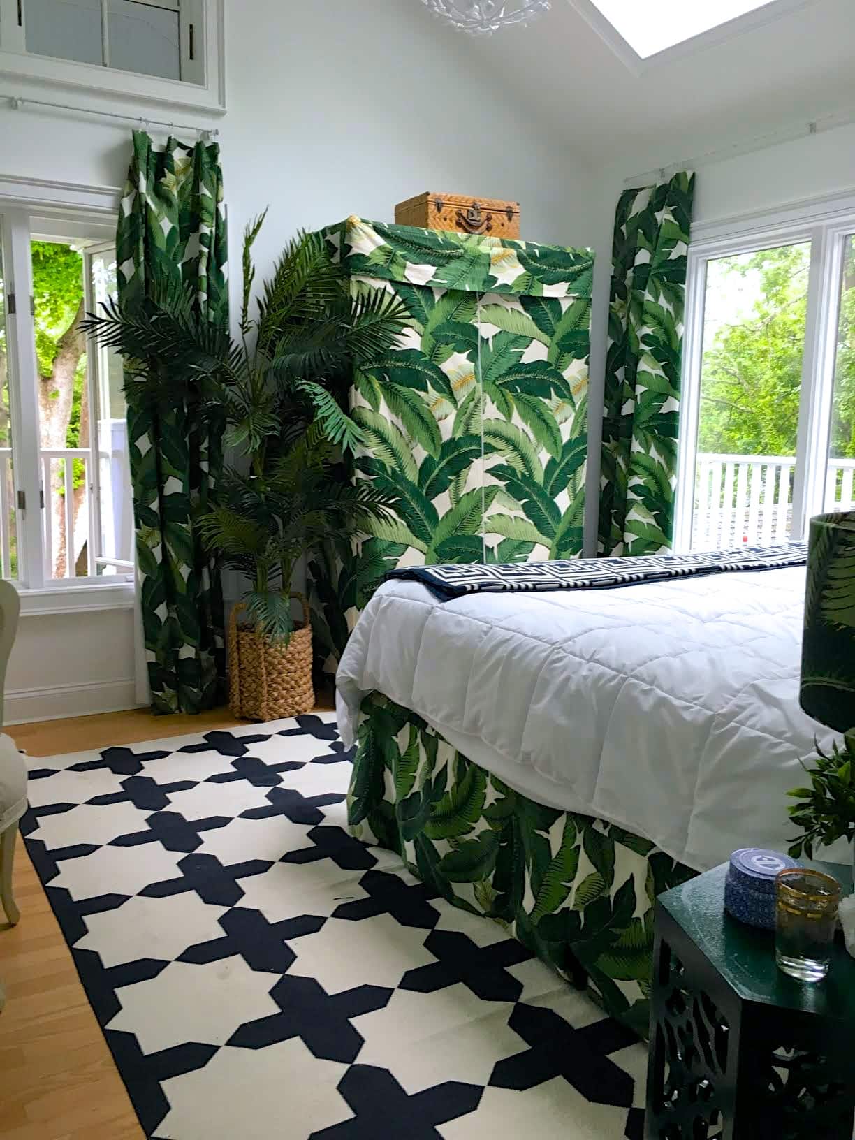Tropical Bedroom | COCOCOZY