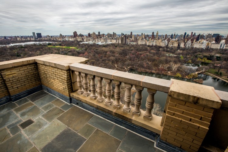 Demi Moore $75 Million Dollar Apartment Balcony Central Park View