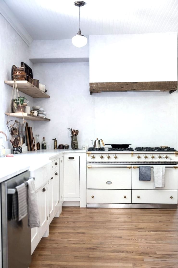 Rustic Country Kitchen Stove Hood