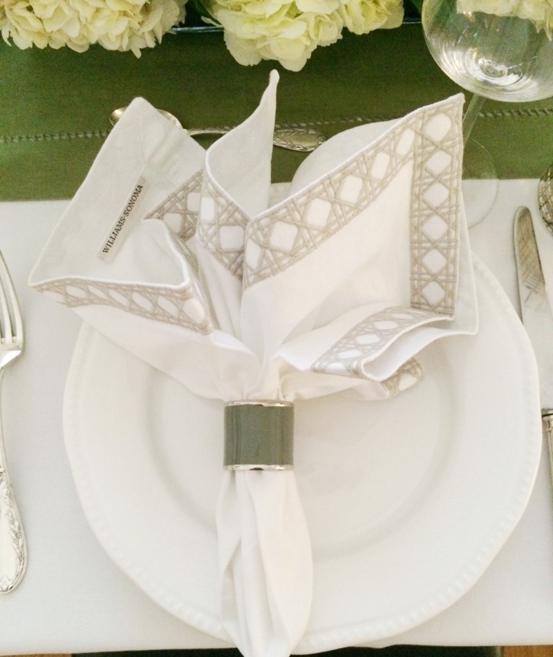 Holiday place setting