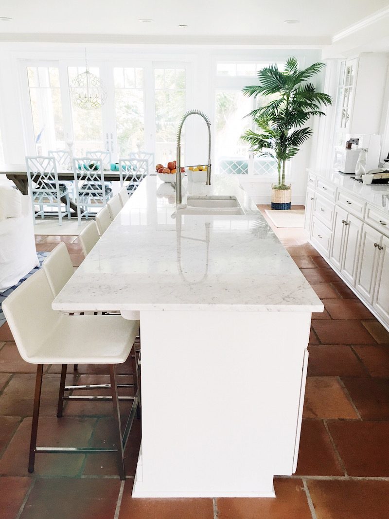 AM Bright White Kitchen Island Carrara Marble counter