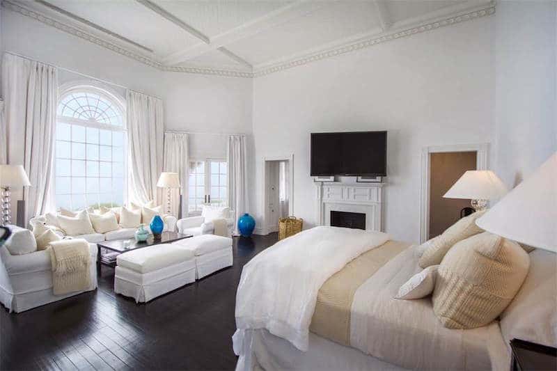 southampton estate master bedroom