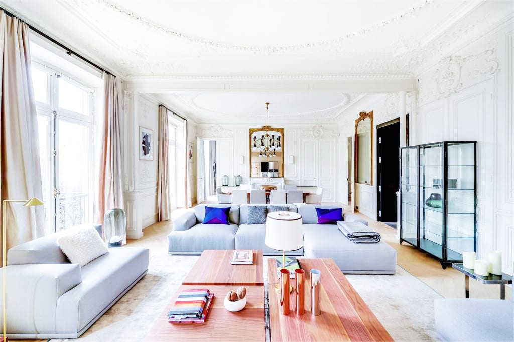 Alt tag for six-million-paris-apartment-interior-entry-area-cococozy-sothebys