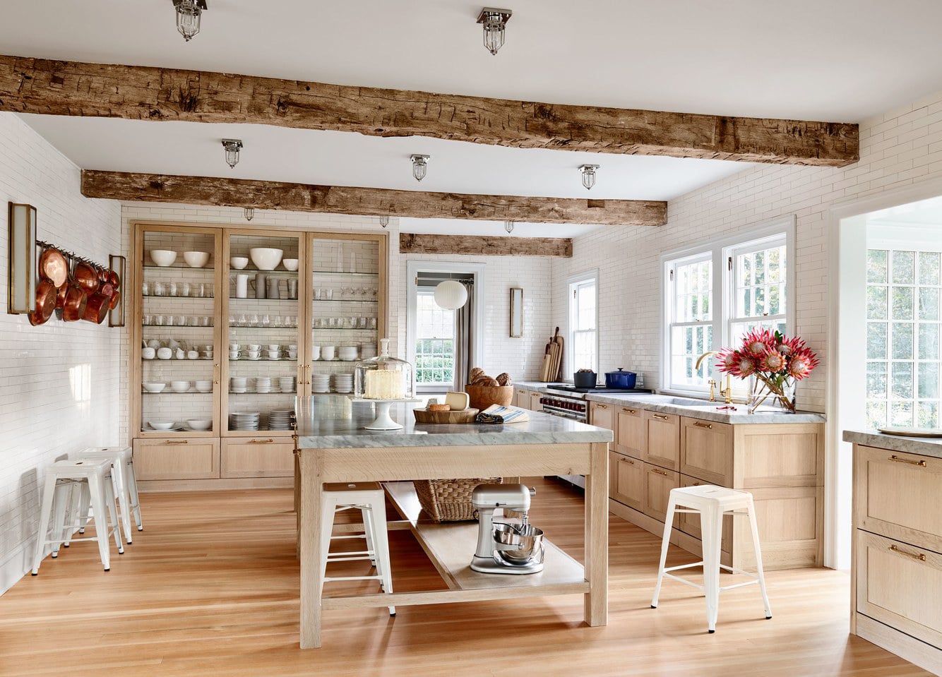 Alt tag for 21chic-wood-ceiling-open-concept-kitchen