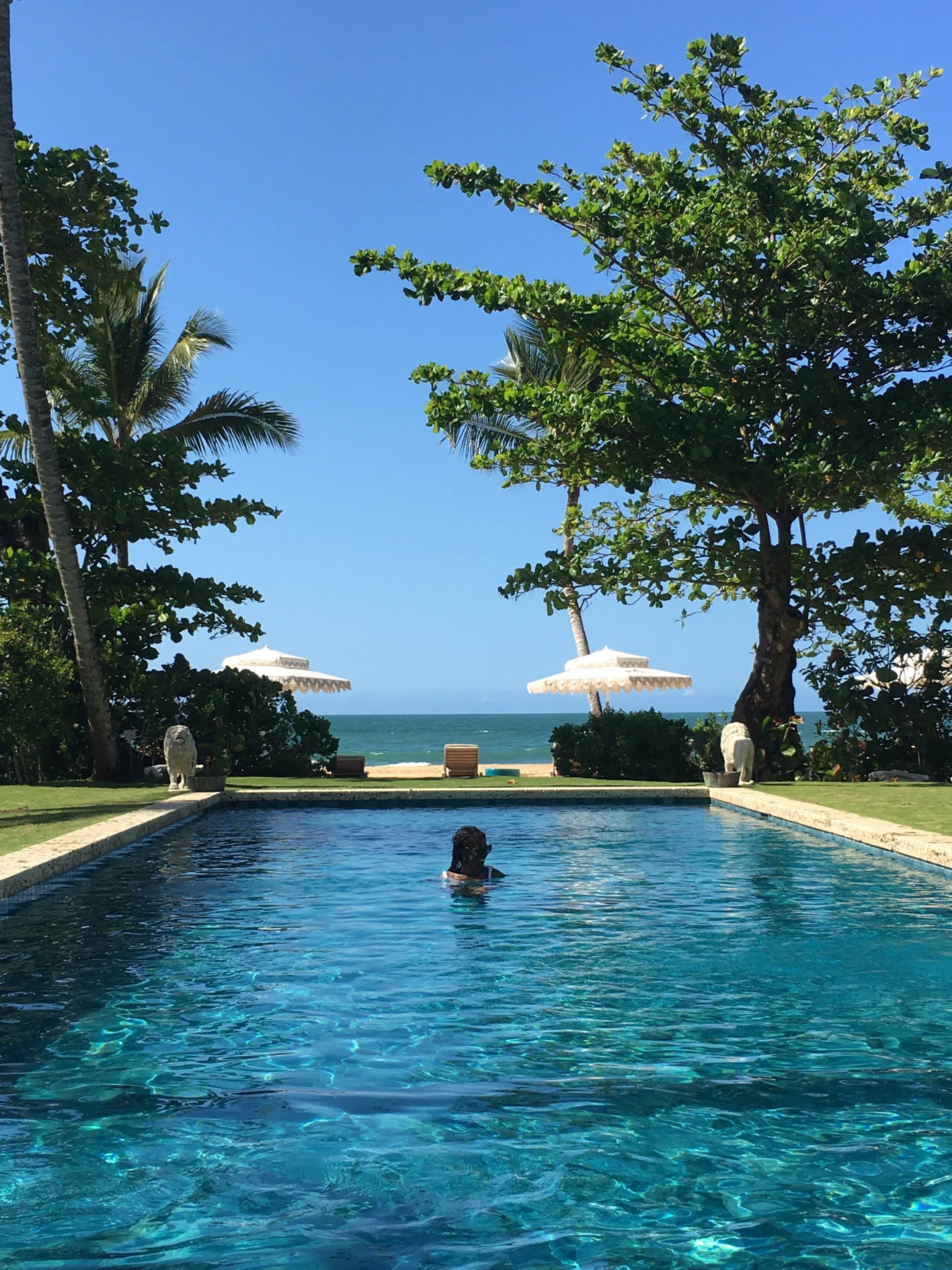 Alt tag for tropical-caribbean-vacation-pool-swim-playa-grande-beach-club-dominican-republic-cococozy