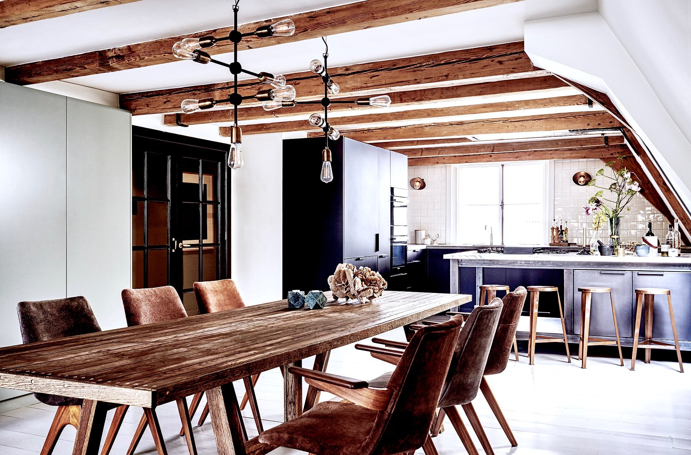 Alt tag for canal-loft-house-open-floor-plan-exposed-beams-alanjensen-cococozy