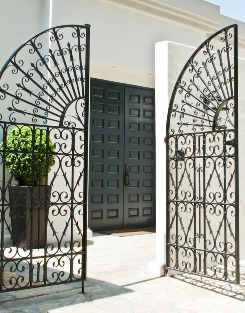 Iron Gate Green Door Los Angeles Wendy Hayworth Cococozy Inspiration