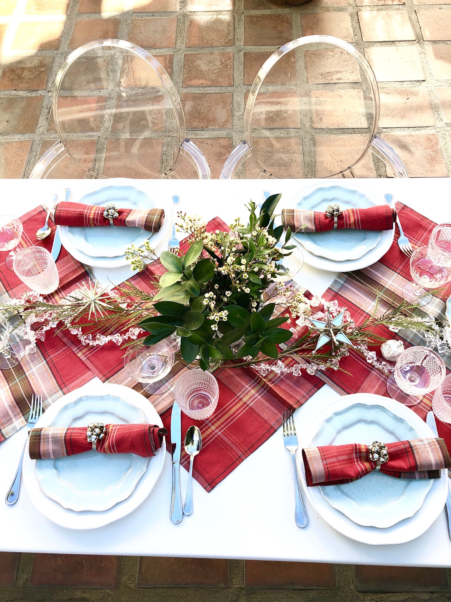 How+to+Style+a+Holiday+Table+%26%238211%3B+Plaid