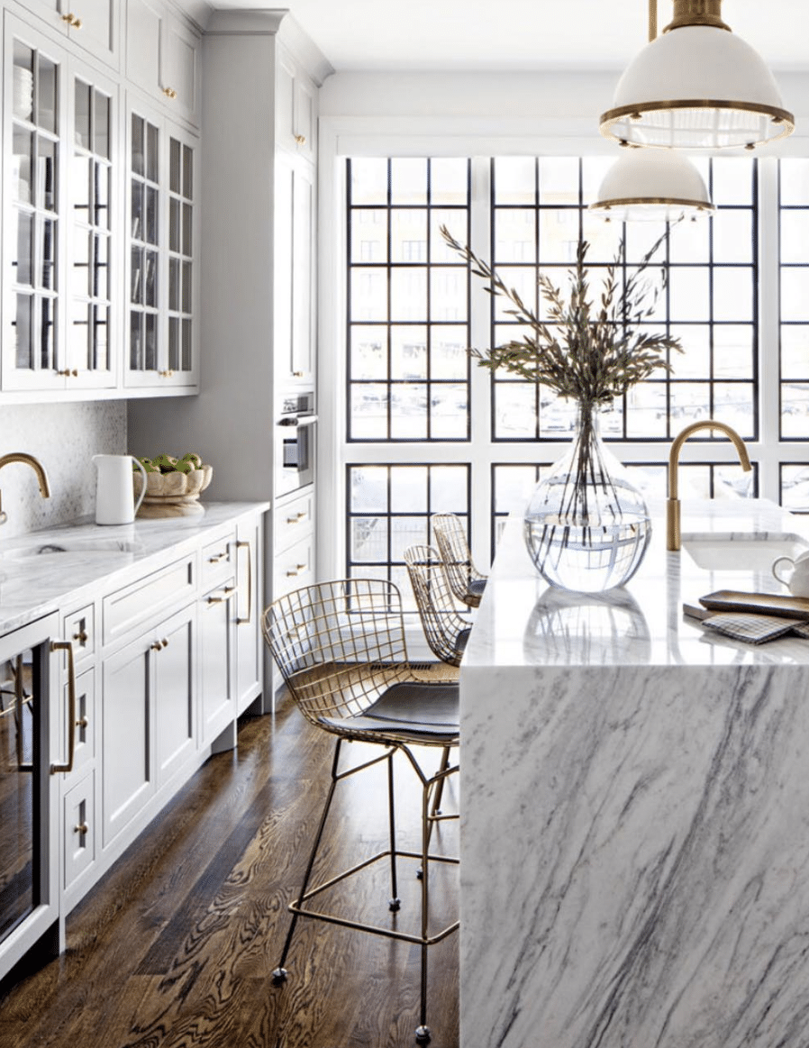 Alt tag for kitchen_inspiration_marble_and_large_windows