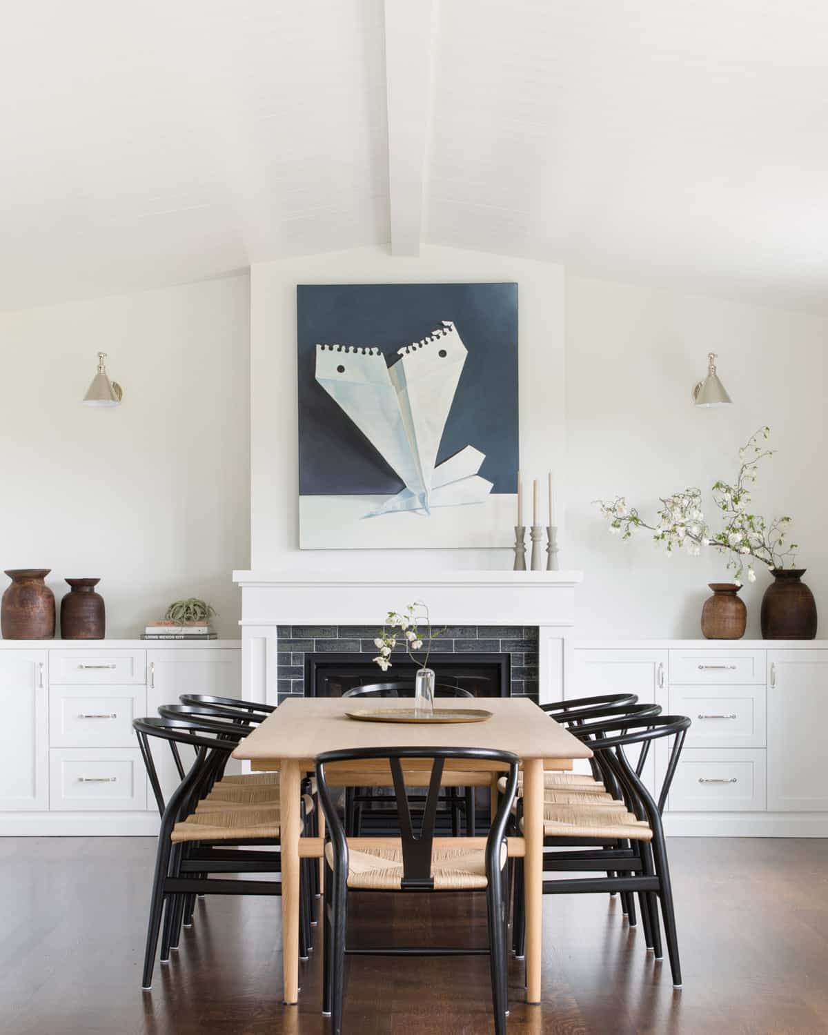 Alt tag for Dining_Rooms_Black_Chairs_11