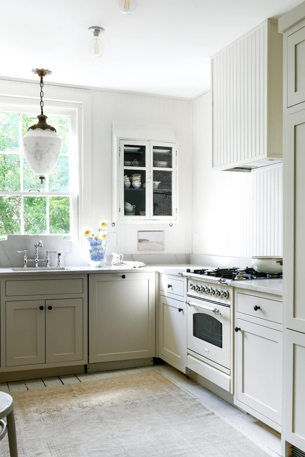 Country Chic Cream Kitchen: Room Of The Day COCOCOZY