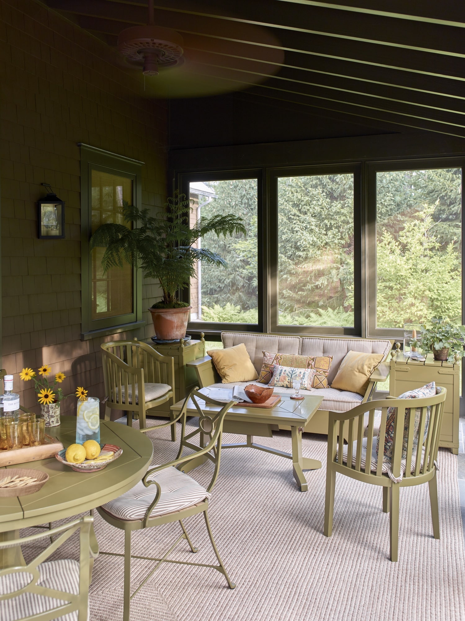 Alt tag for Outdoor Living Inspiration - 7 Incredible Porches Green
