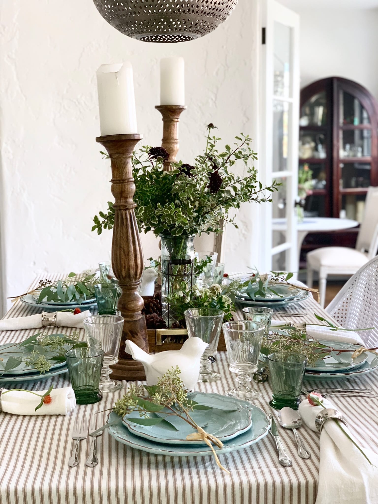 11 Affordable Table Decorations to Prep for the Holidays