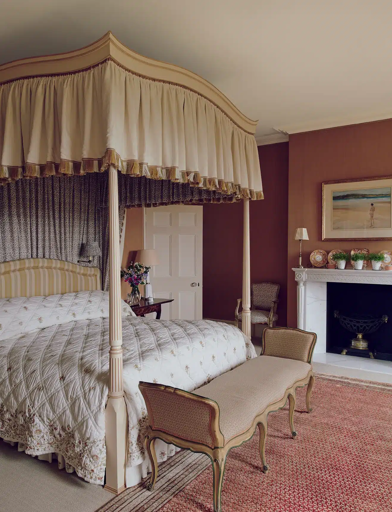 Alt tag for warm-tones-bedroom-interior-designer-cococozy