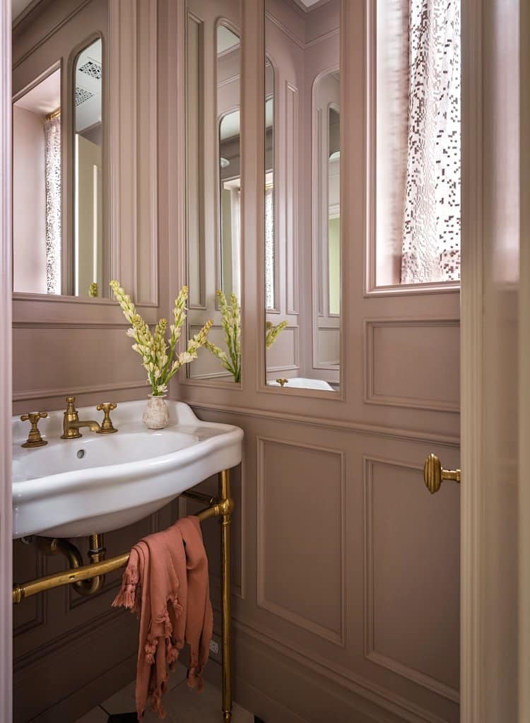 pink-room-bathroom-interior-design-cococozy