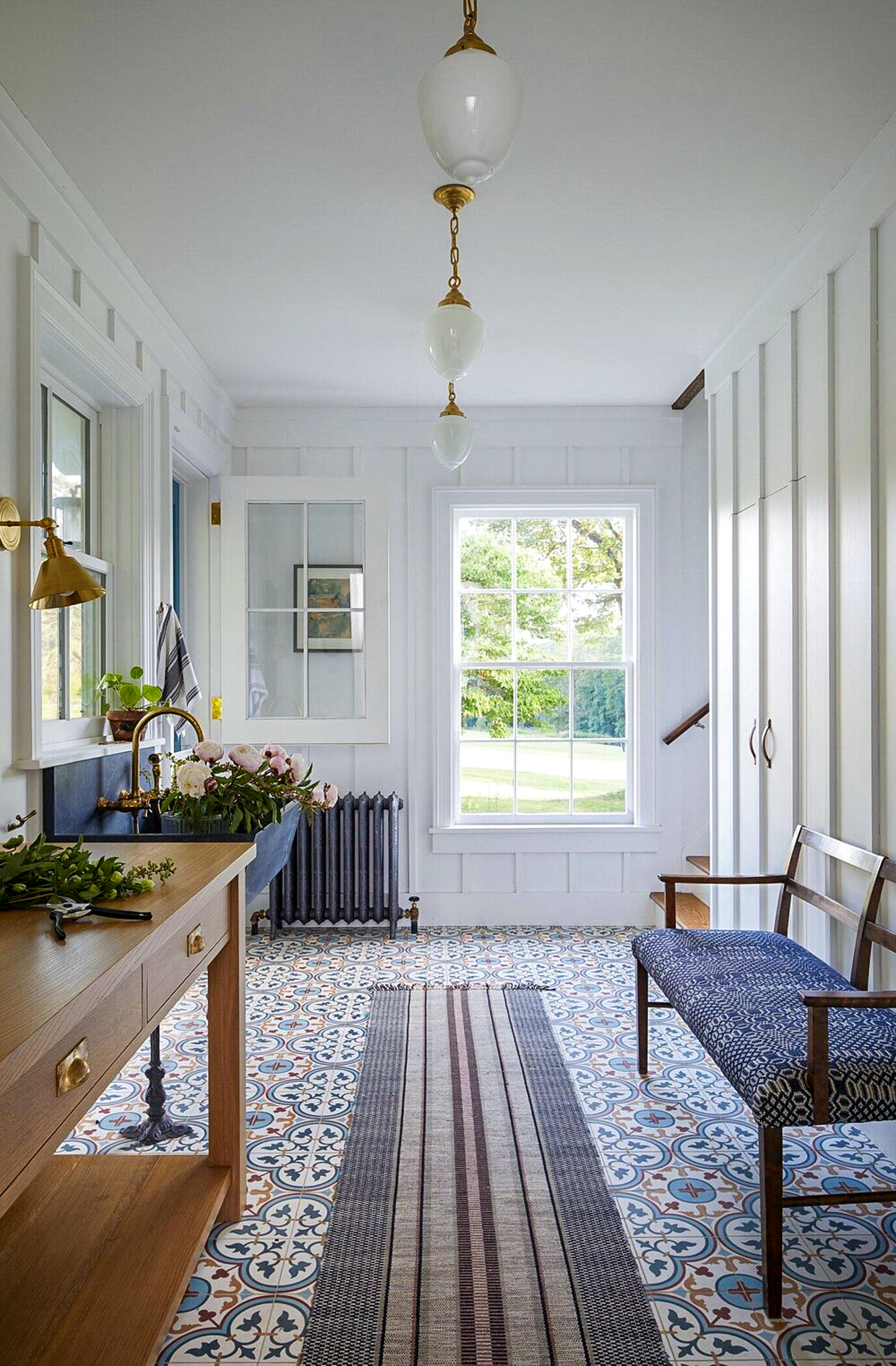 Greek+Revival+Farmhouse+Mudroom+%26%238211%3B+Before+%26%23038%3B+After