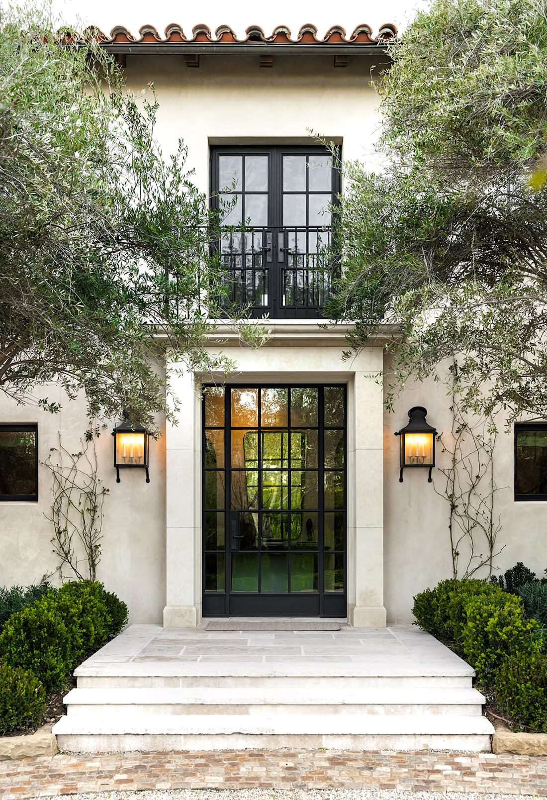 %2417+Million+Montecito+Mansion+with+Open+Concept+Living