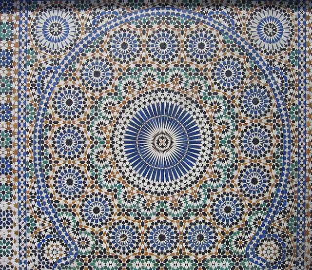 Zellige mosaic tiles in Mekhnes