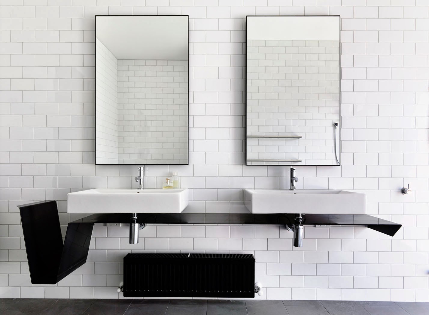 modern bathroom sink mirrors