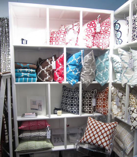 New colorways for the classic linen collection at the New York International Gift Fair