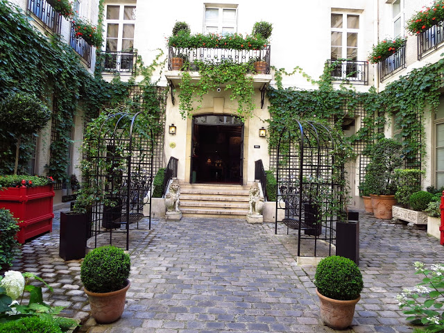 Courtyard of Relais Christine