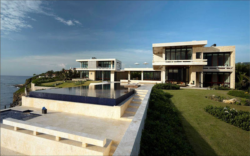 Exterior of Casa Kimball in the Dominican Republic