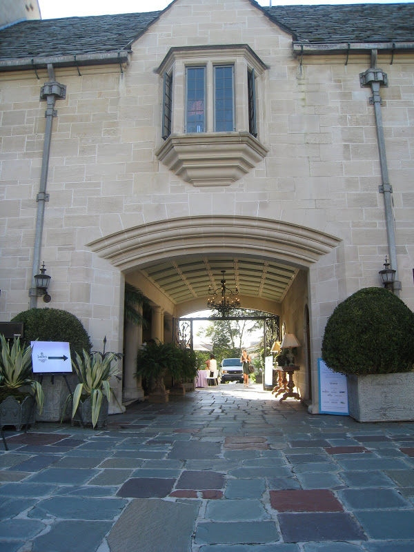 Covered entrance to the Greystone Estate
