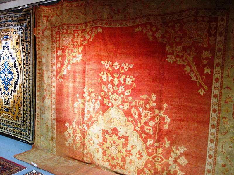 Red and tan Oushak carpet from West Anatolia circa late 19th century