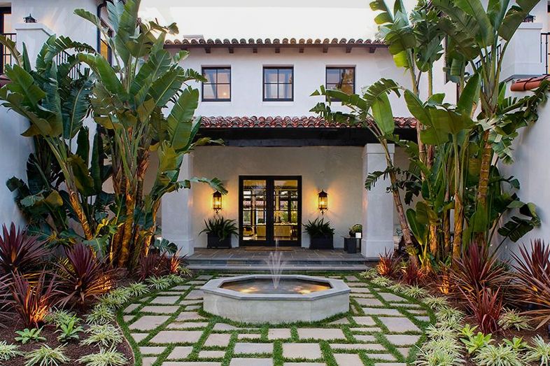 Exterior of a Spanish revival style home in Los Angeles