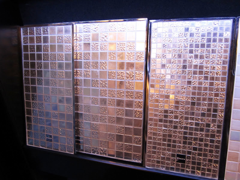 White and yellow gold mosaic tiles by Bisazza