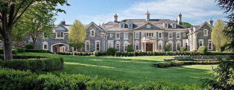 Exterior of a mansion in New Jersey