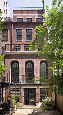 New York City brownstone designed by Peter Pennoyer